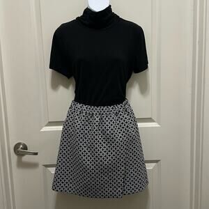 Crown & Ivy   dressy skort in navy and white pattern. Size XS